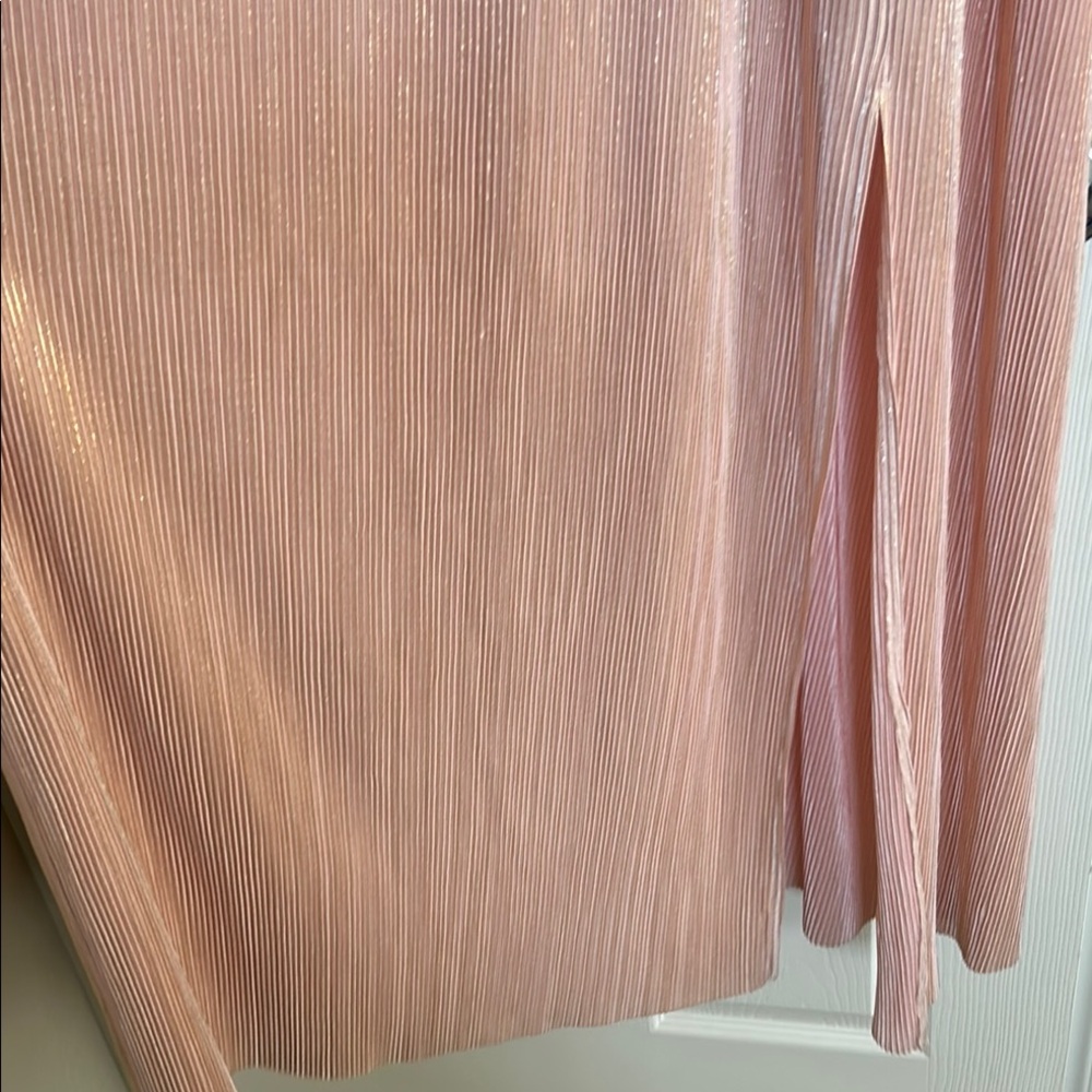 Elegant Pink Maxi Dress - Picture 2 of 7